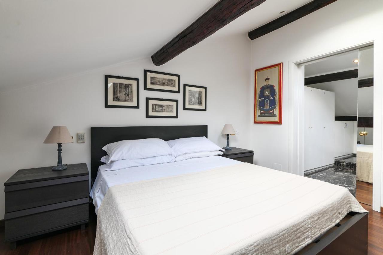 Elegant P.Venezia Attic Apartment Milan Exterior photo